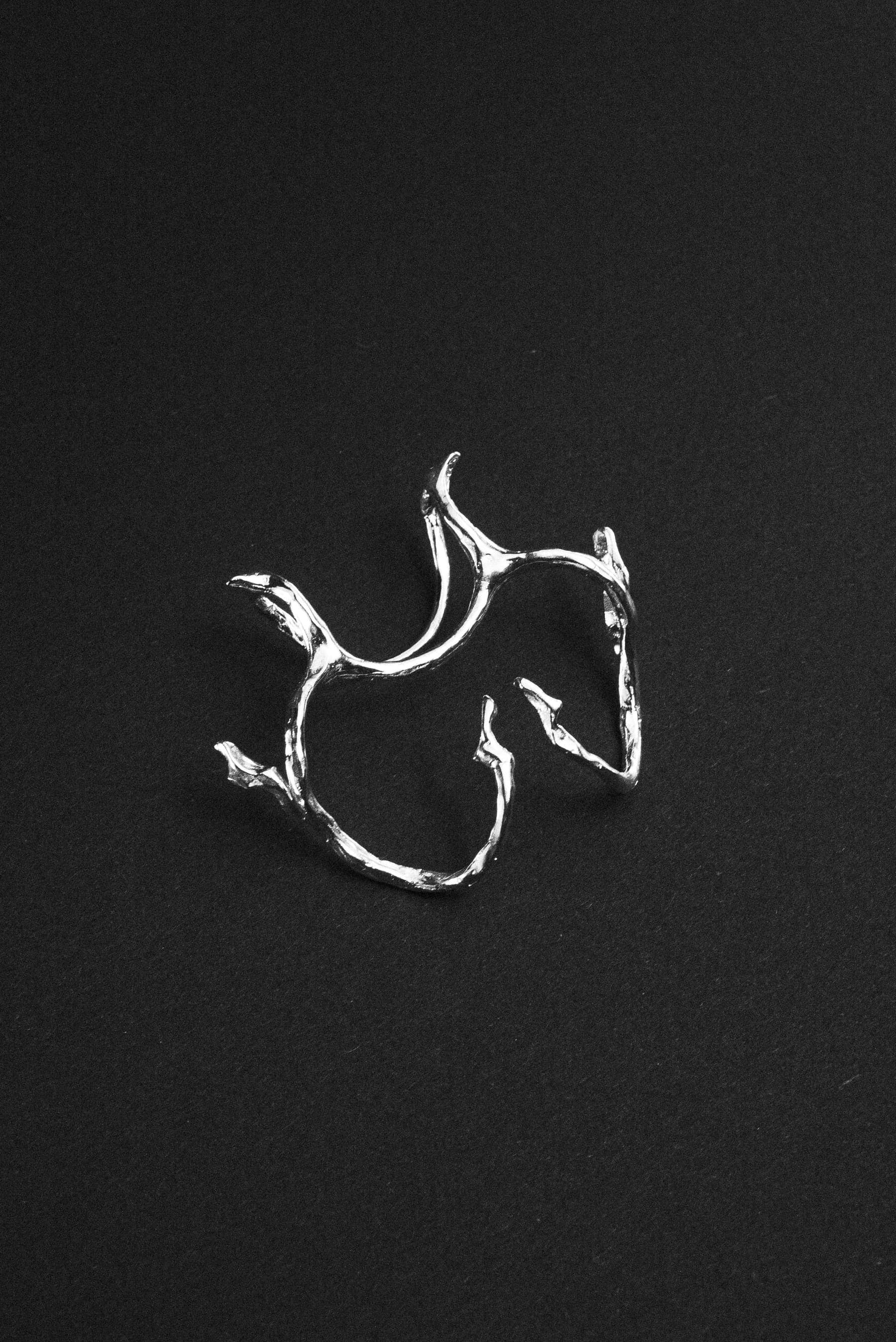 Lip Cuff