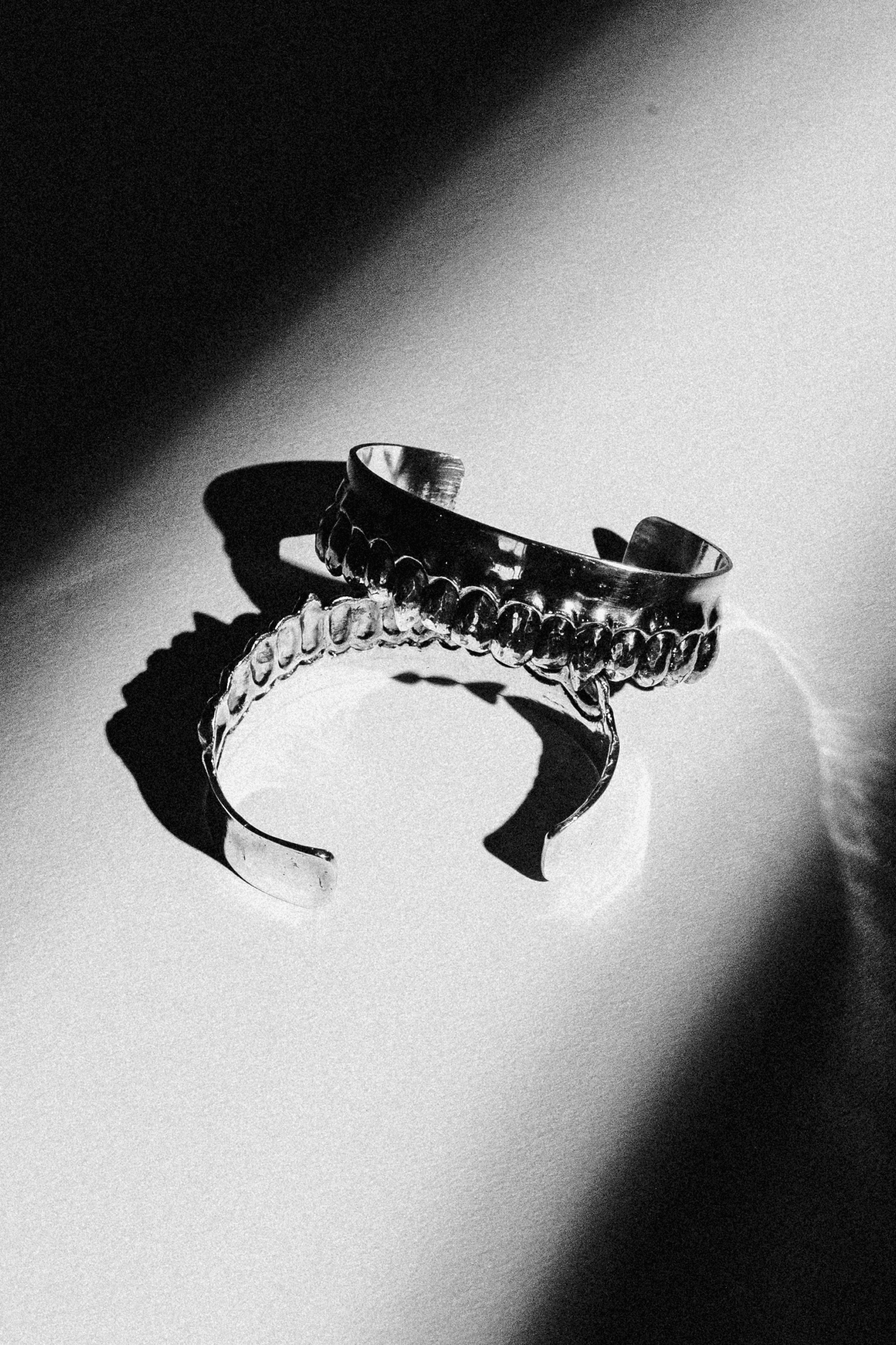 Complete Set — Jaw Bracelet
