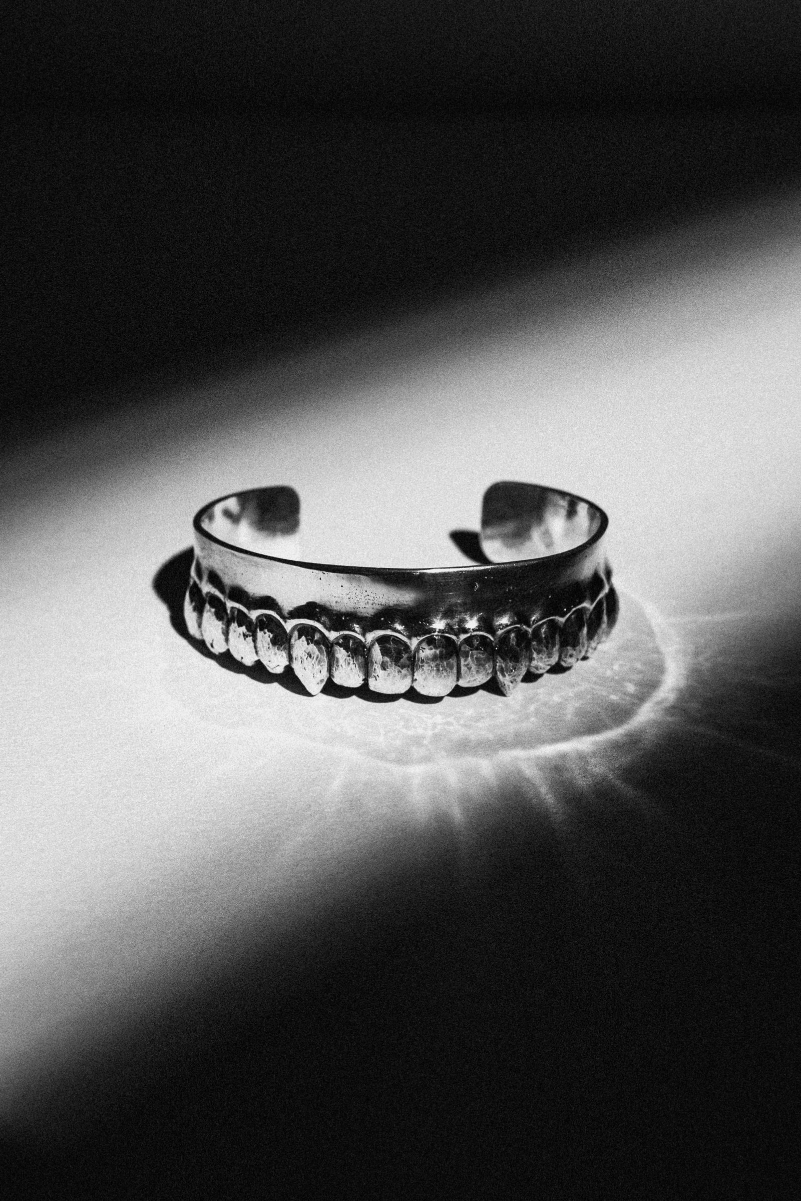 Complete Set — Jaw Bracelet