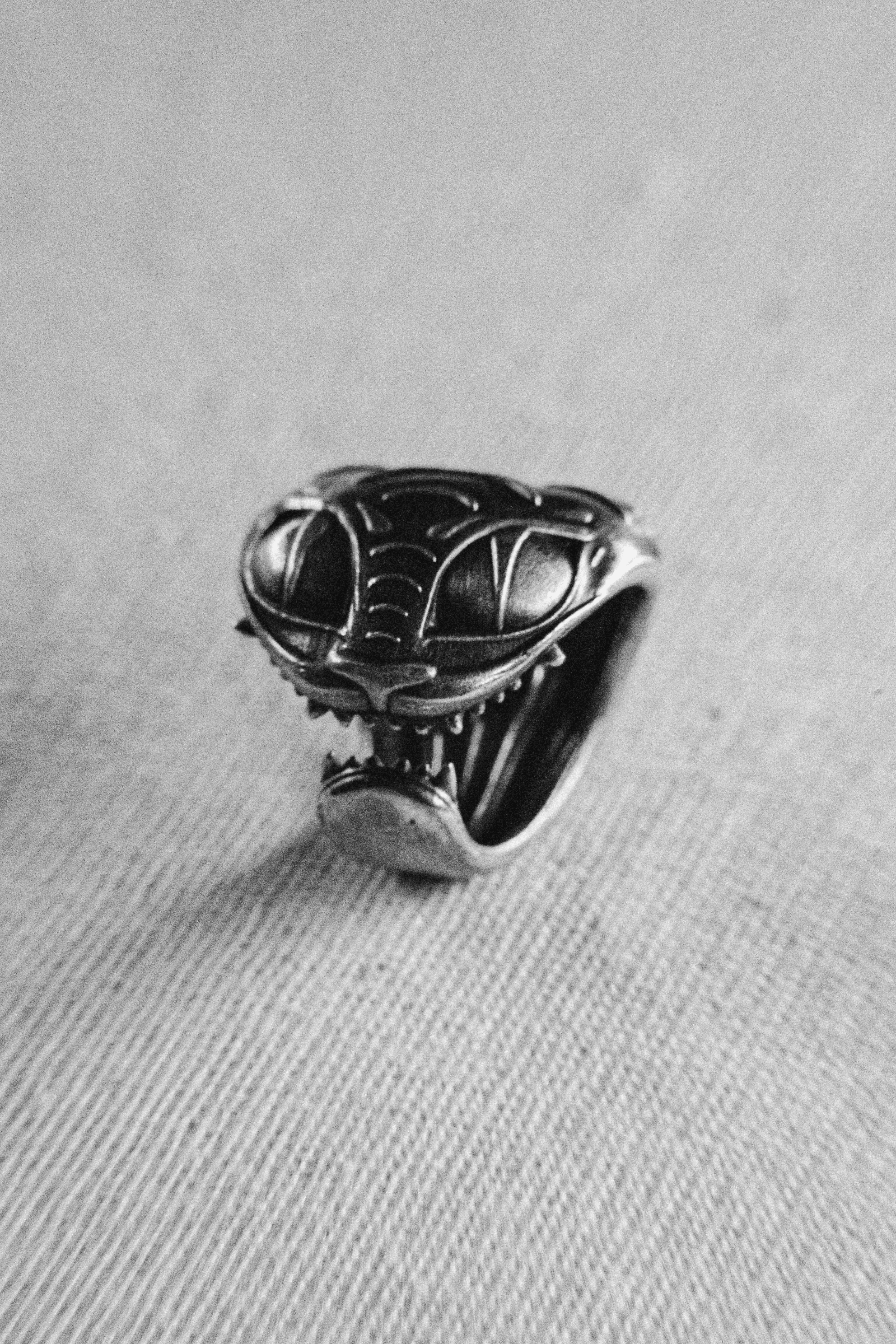 Tigra Ring