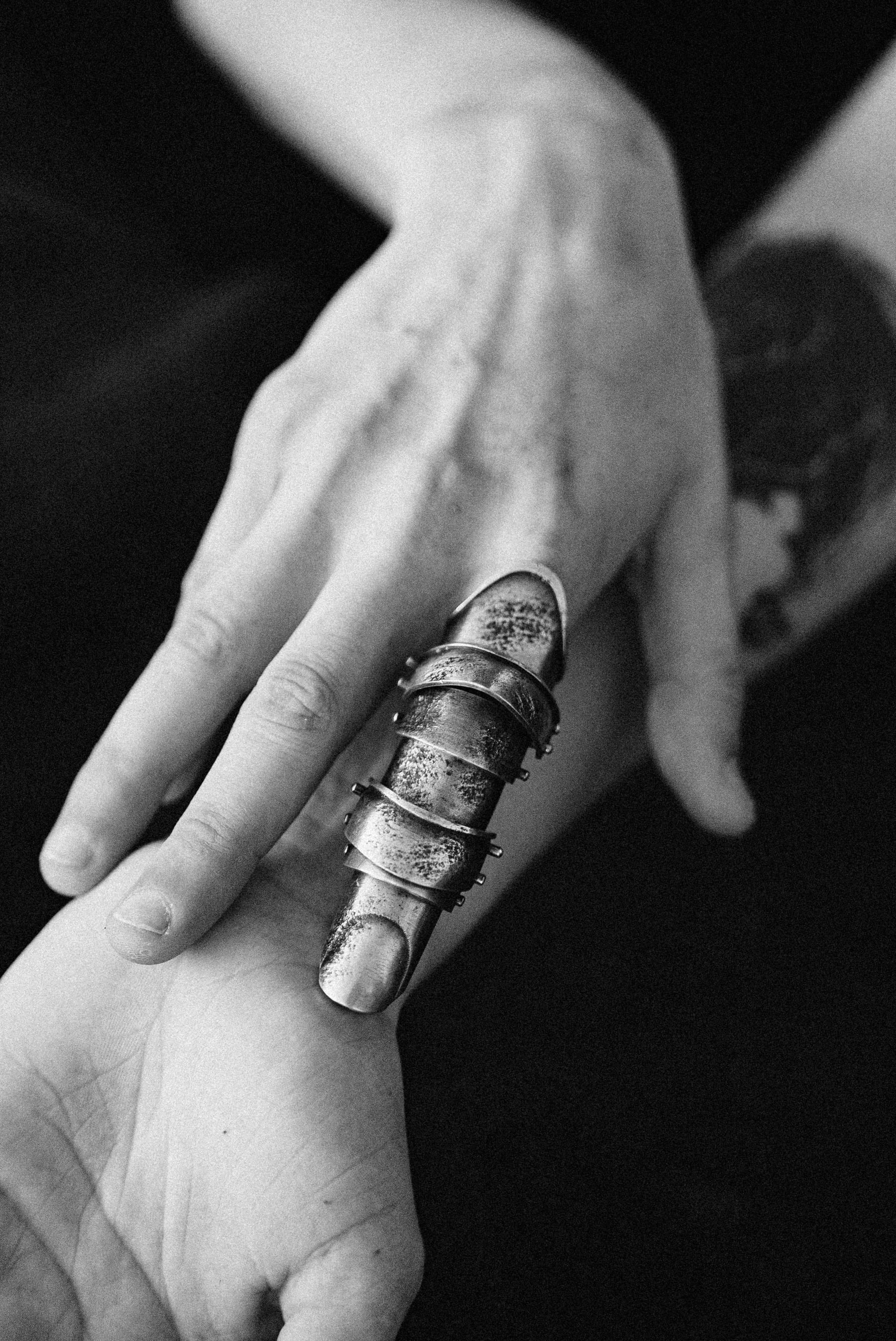 Charyon Armor Finger