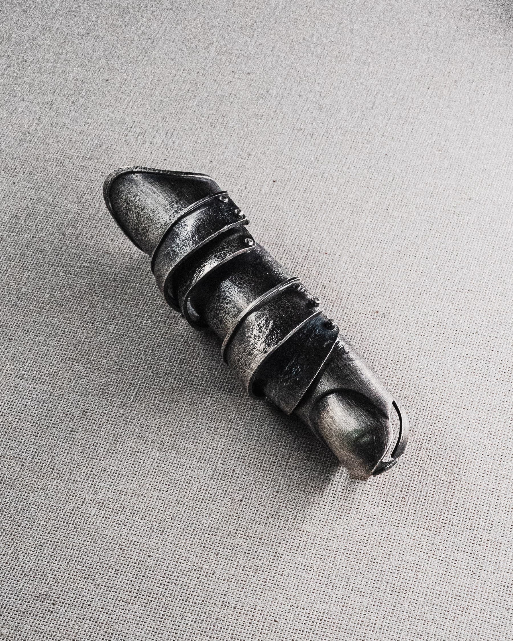 Charyon Armor Finger