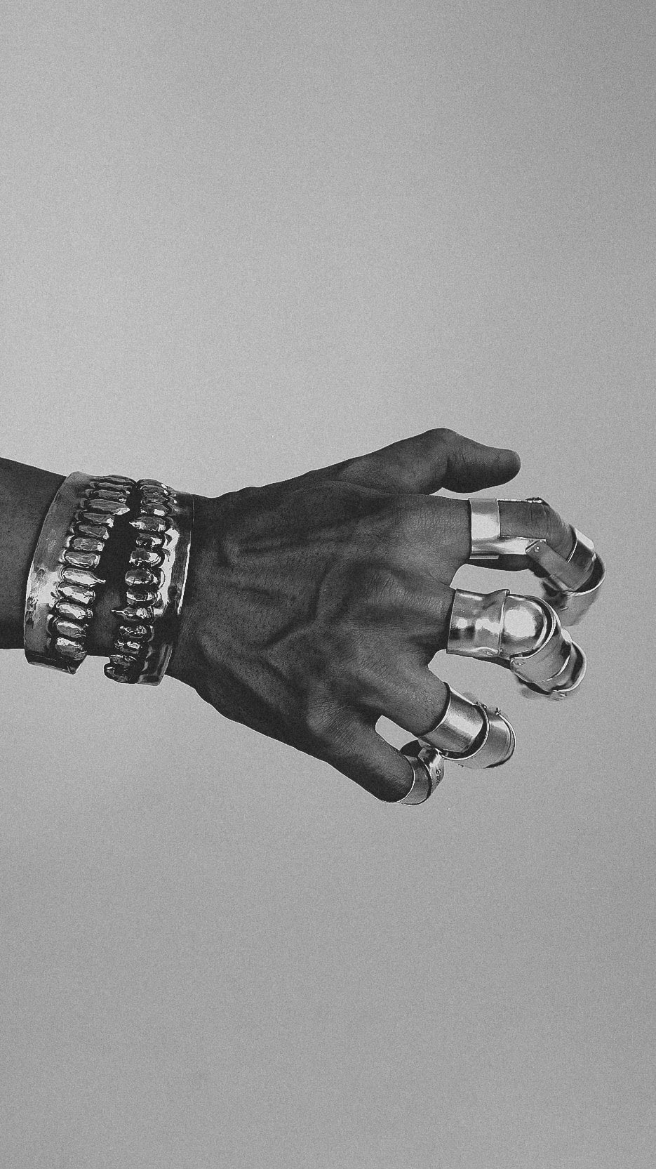 Jaw Bracelet — hero